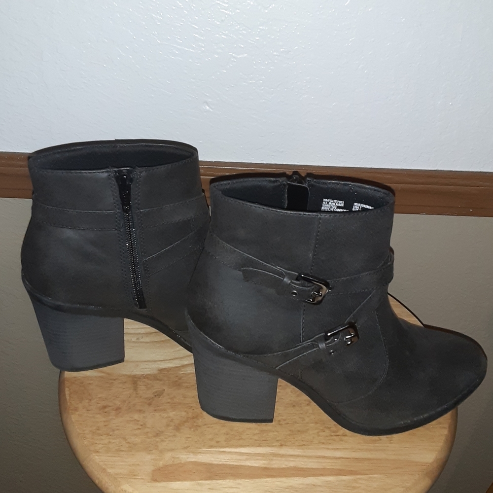 Faux leather ankle booties